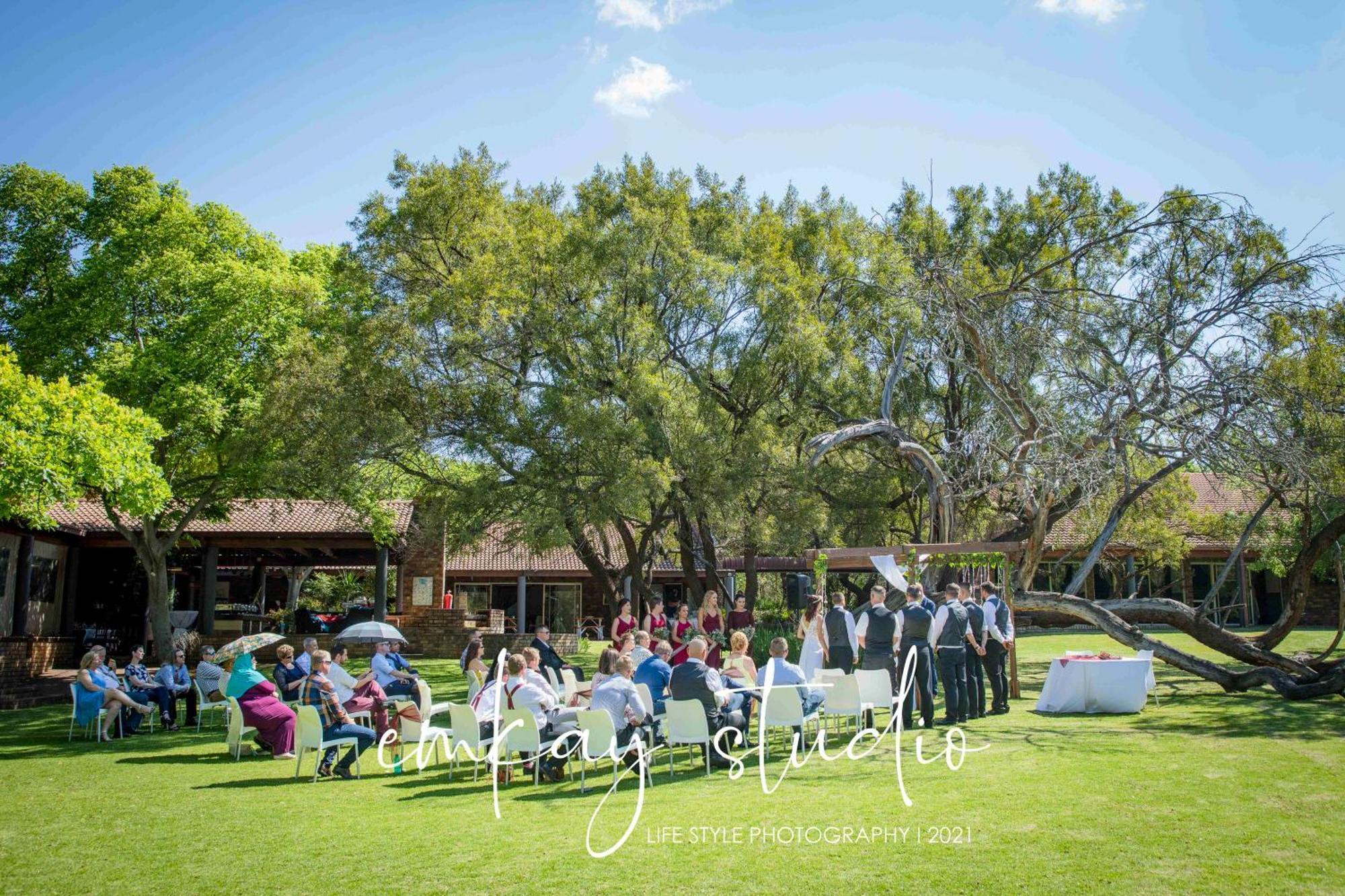 The Venue Country Hotel & Spa Pelindaba ภายนอก รูปภาพ