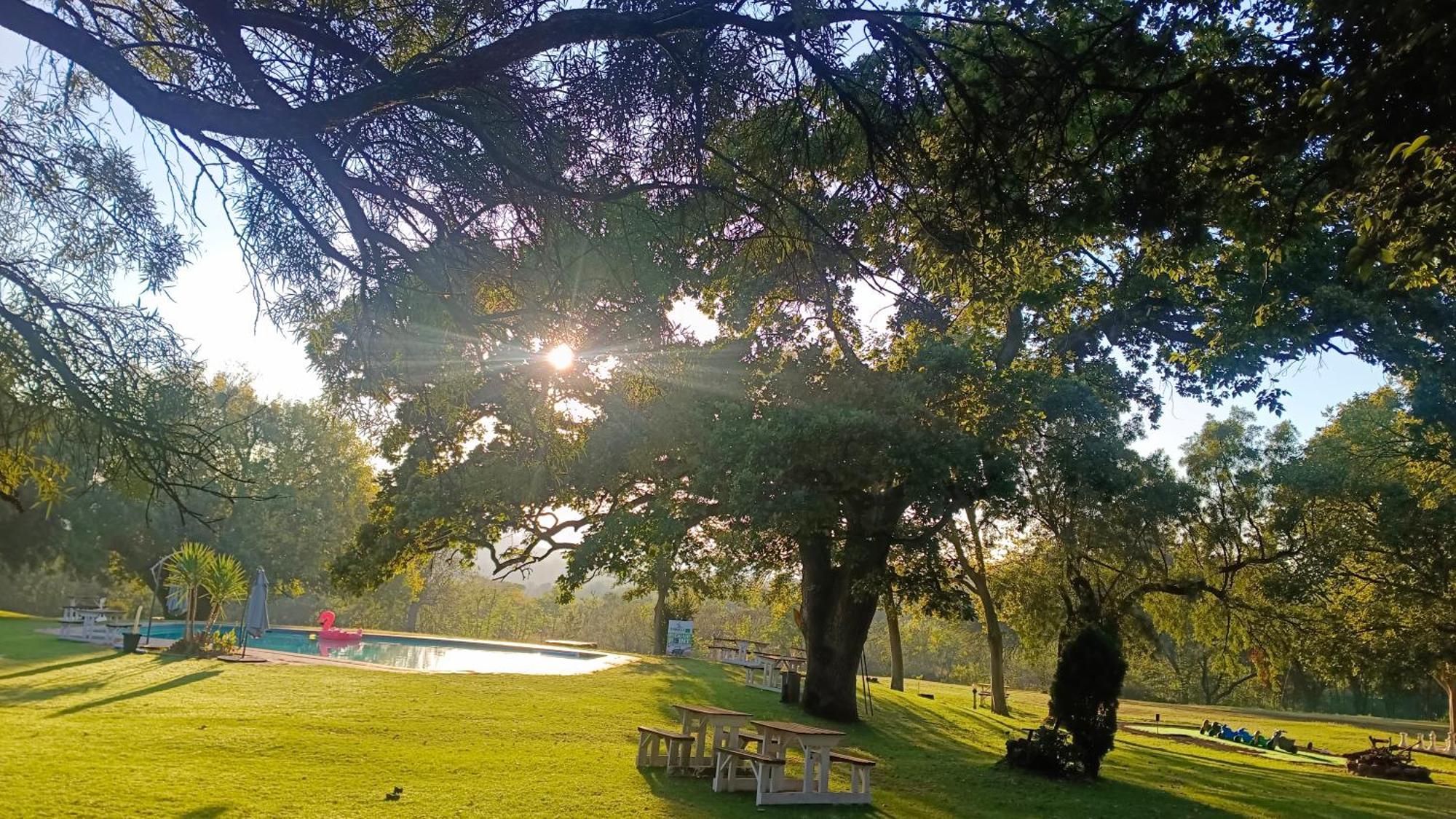 The Venue Country Hotel & Spa Pelindaba ภายนอก รูปภาพ